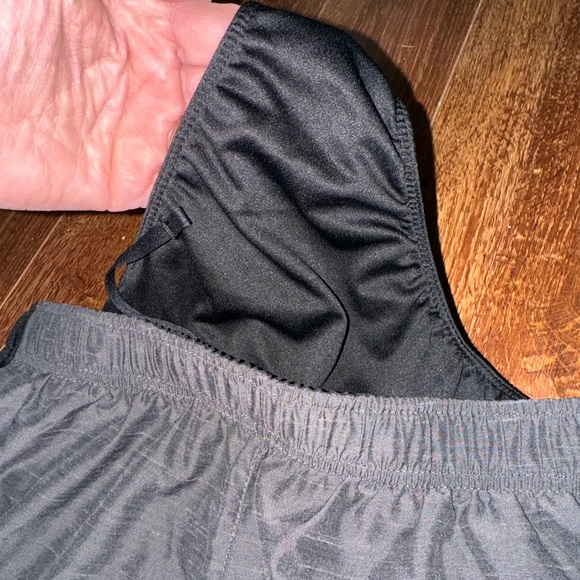 Nike Running Shorts Size Large - Picture 6 of 7